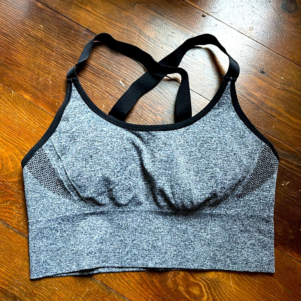 Calvin Klein Sports Bra. Like New. Size Large.